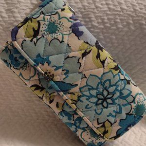 Vera Bradley blue floral zipper pocket wallet